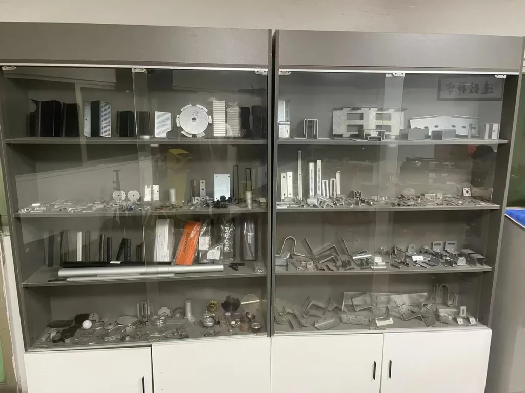 Metal stamping parts showcase display cabinet — Metal Stamp Factory Co., Ltd. Xiamen
